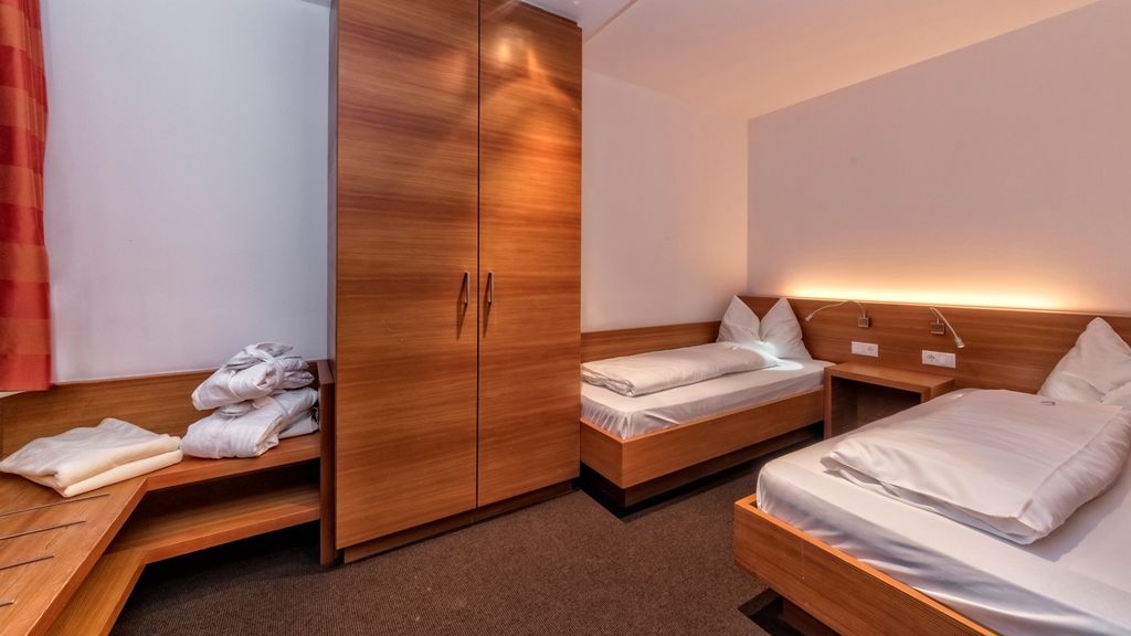 Falkensteiner Hotel Antholz - Adults Only Δωμάτιο φωτογραφία
