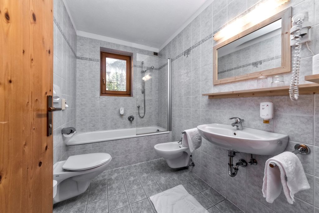 Falkensteiner Hotel Antholz - Adults Only Δωμάτιο φωτογραφία