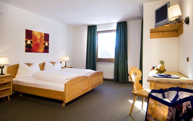 Falkensteiner Hotel Antholz - Adults Only Δωμάτιο φωτογραφία